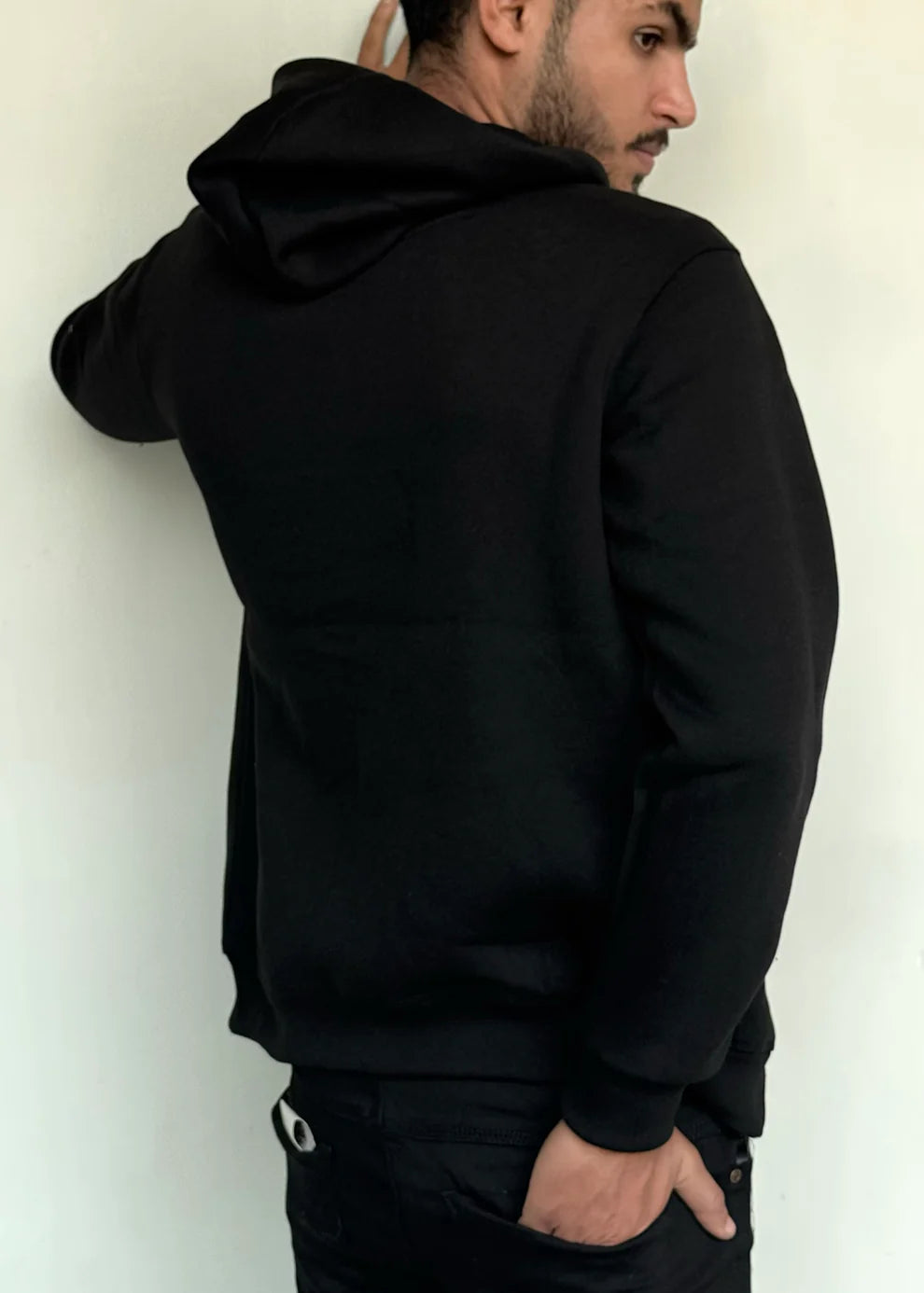 002 COMFORTABLE CLASSIC FLEECE HOODIE-BLACK